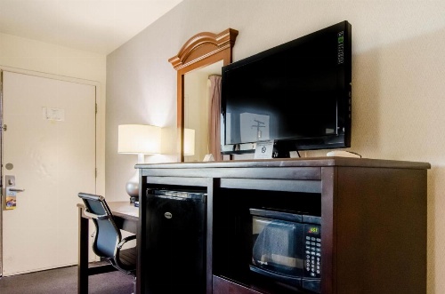 Days Inn by Wyndham Panguitch image 12